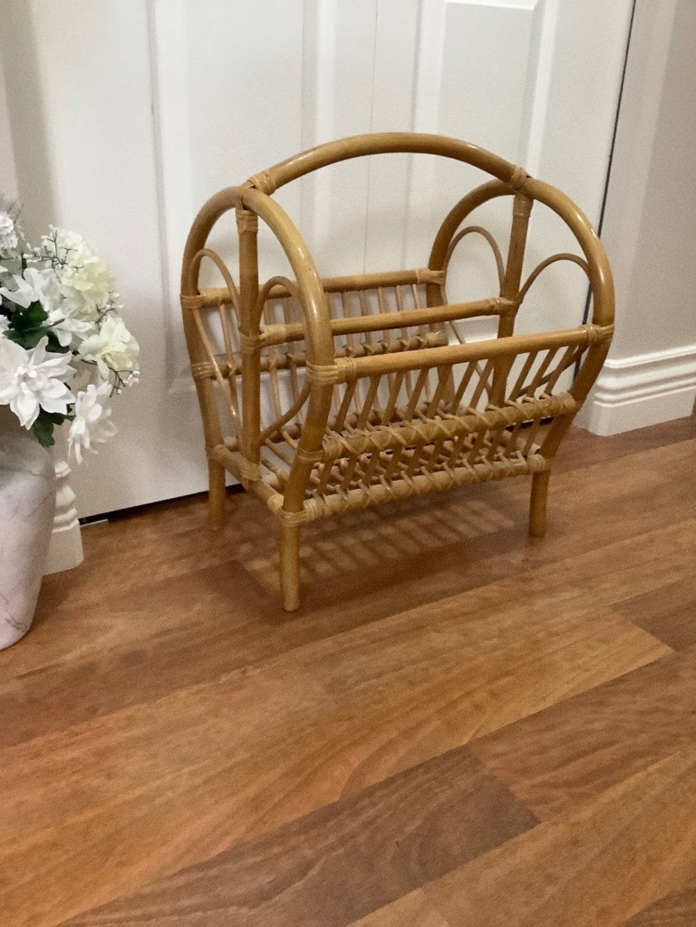 Rattan wicker magazine - quilt rack